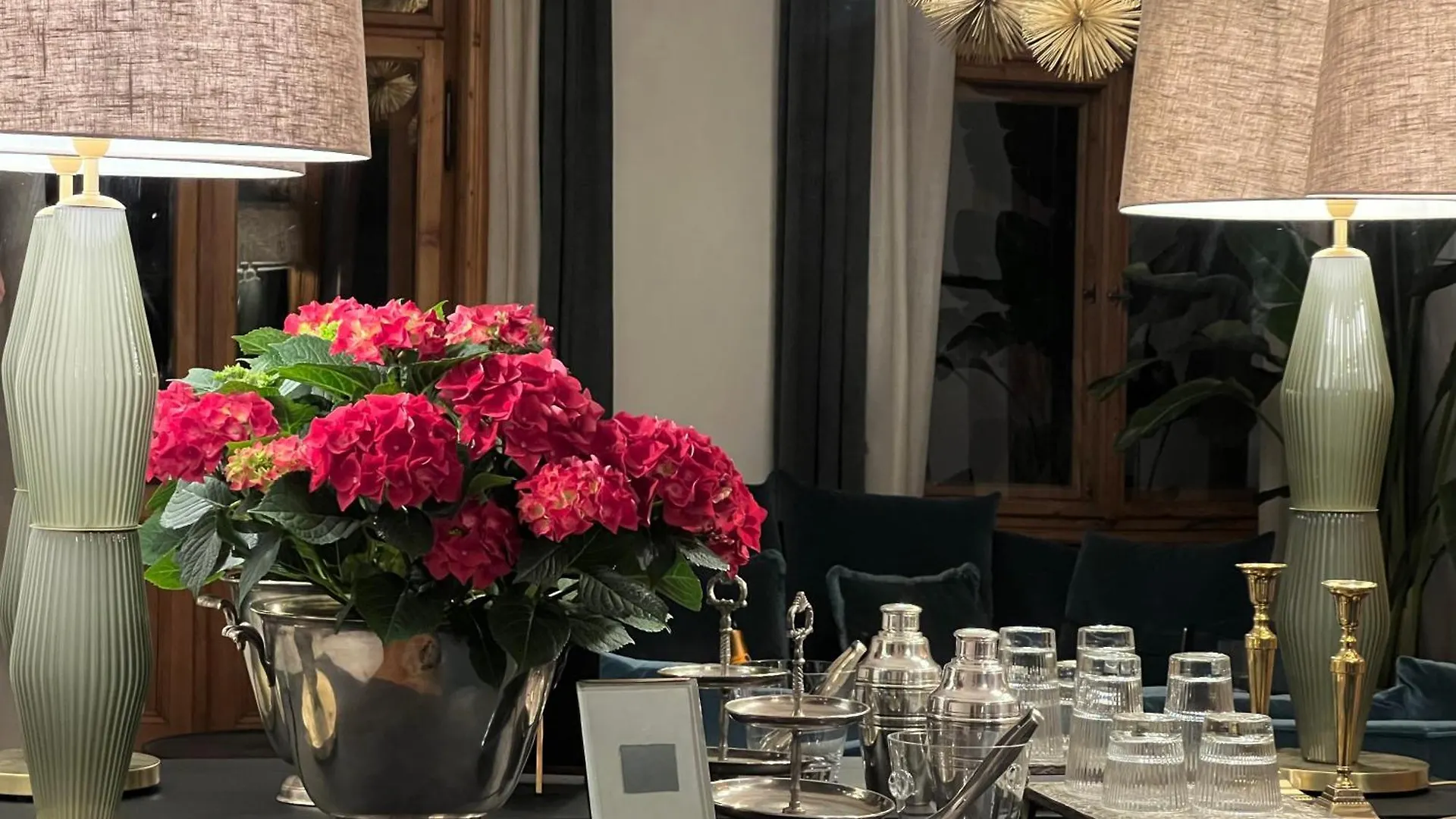 Luxury Apartment Palais Des Arts Прага